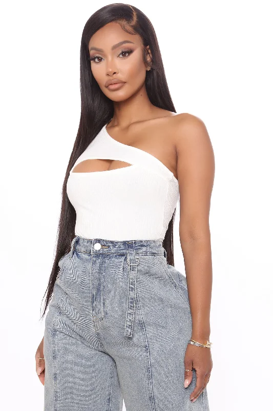 She's Cutting Edge One Shoulder Bodysuit - Off White