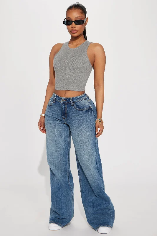 Stick To It Baggy Jeans - Medium Wash