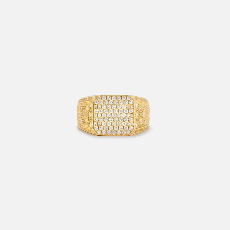 Yvonne Leon Mini Chevaliere Princess Diamond Signet Ring - Yellow Gold